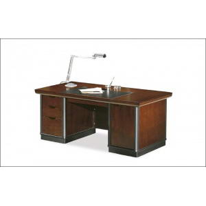 办公桌、办公椅